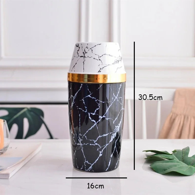 Vase Marbré et Or